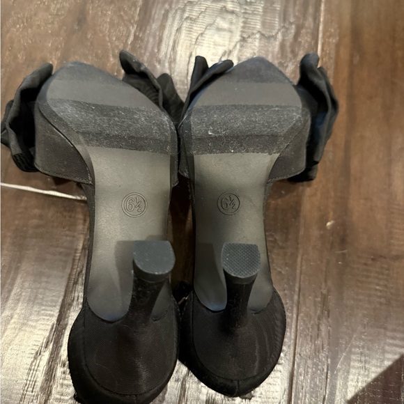 A New Day Black Bow Heels - Picture 5 of 5